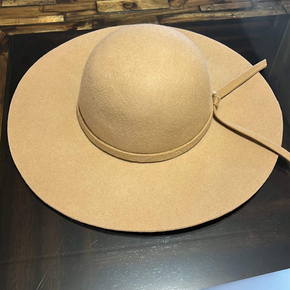 Icing 100% Wool Tan Floppy Hat